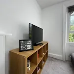 Notting Hill Apartments By Keyhol Living