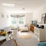 Notting Hill Apartments By Keyhol Living